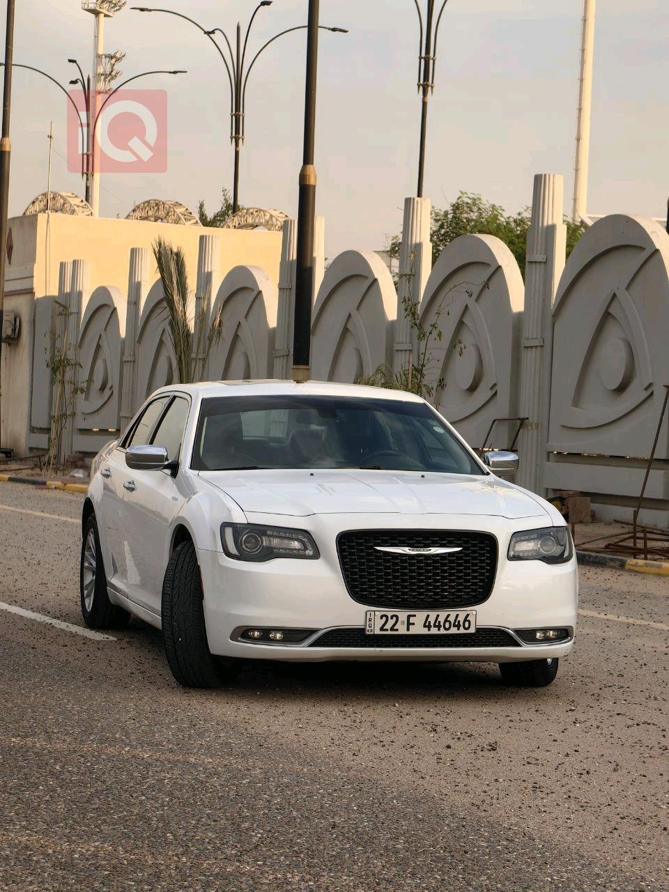 كرايسلر 300